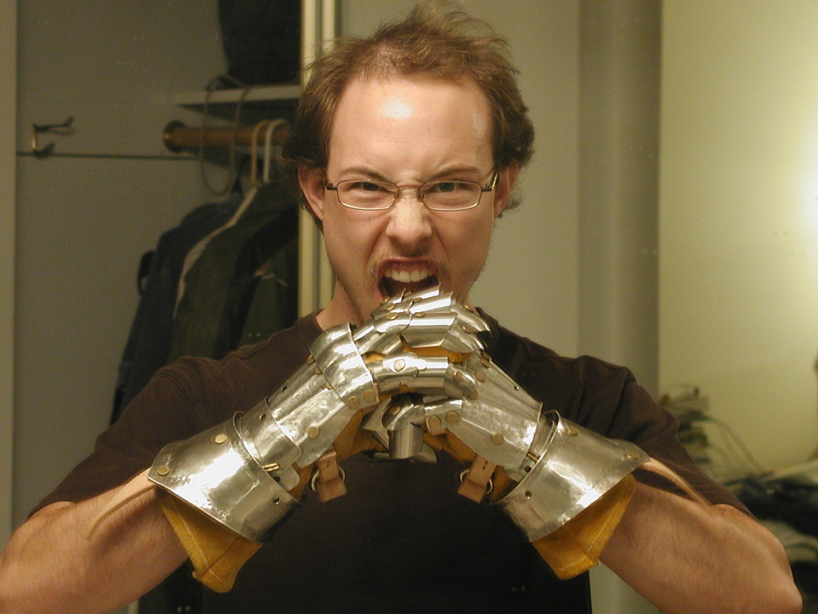 How wearing plate gauntlets make me feel